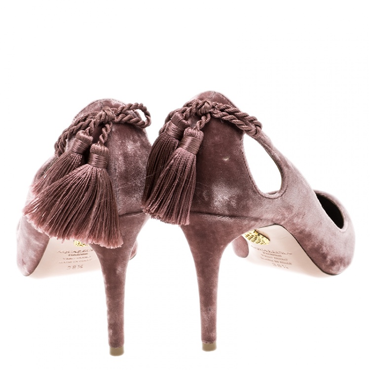 مملوكة مسبقًا Aquazzura Antique Rose Velvet Forever Marilyn Fringe Bow Pointed Toe Pumps Size 38.5