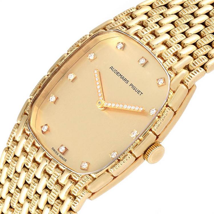 Pre Owned Audemars Piguet Gold Daimonds 18K Yellow Gold 40154 Women's Wristwatch 27x32 MM