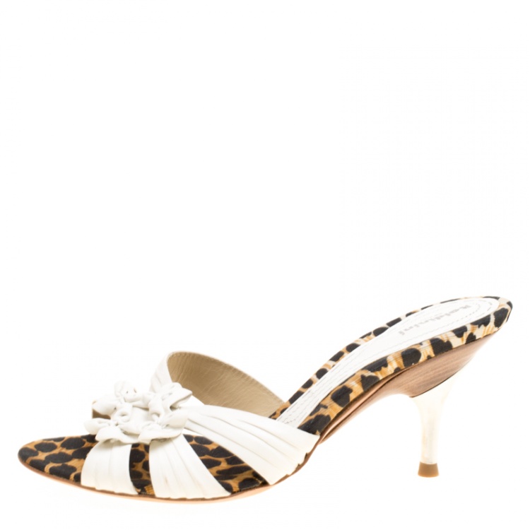 Pre Owned Baldinini White Pleated Leather Peep Toe Slides Size 36