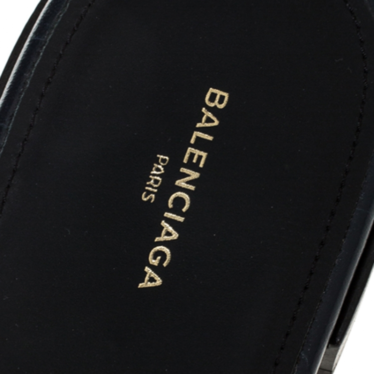 Pre Owned Balenciaga Blue Leather Studded Flat Sandals Size 40