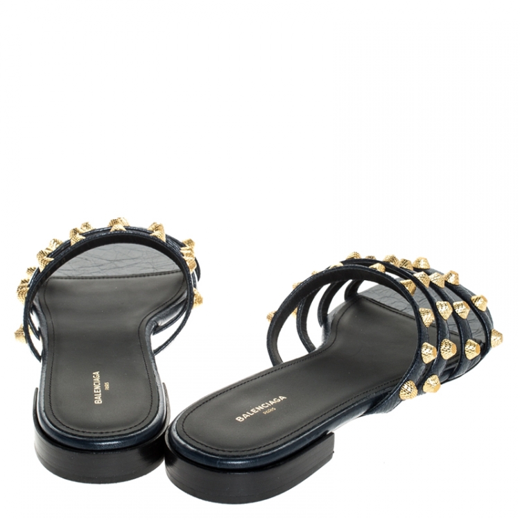 Pre Owned Balenciaga Blue Leather Studded Flat Sandals Size 40