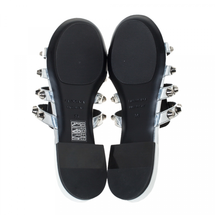 Pre Owned Balenciaga Metallic Silver Leather Arena Giant Studded Flat Slides Size 36