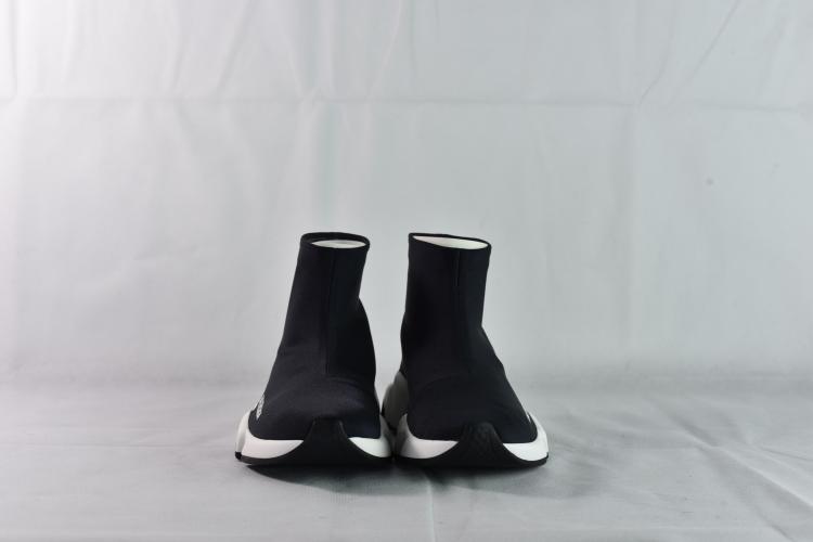 مملوكة مسبقًا Balenciaga Black Stretch Sneakers Size 39 