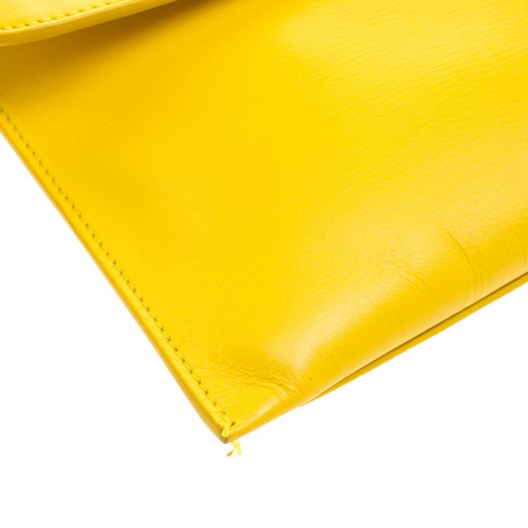 Pre Owned Balenciaga Curry Leather Padlock Clutch