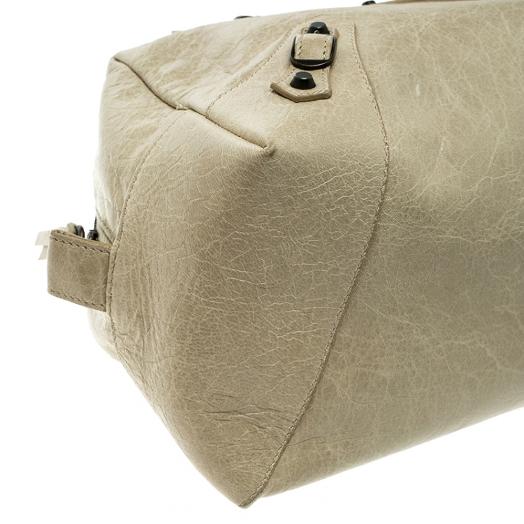 Pre Owned Balenciaga Beige  Leather Cosmetic Pouch