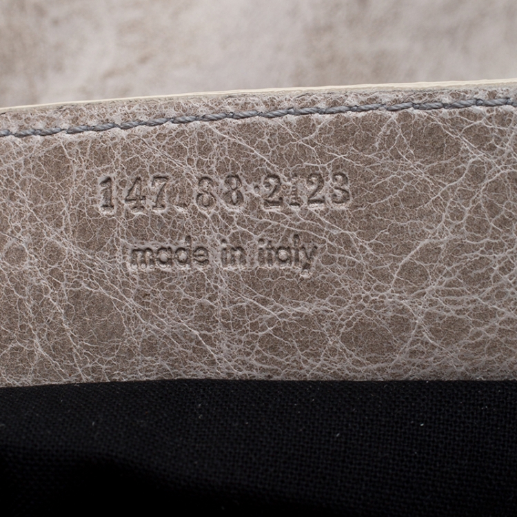 Pre Owned Balenciaga Grey Leather Pouch