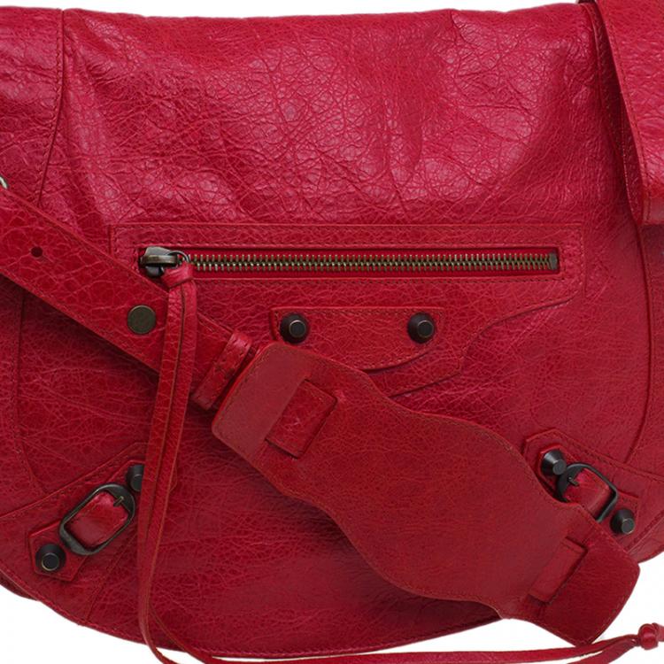 Pre Owned Balenciaga Red Lambskin Leather Folk Messenger Bag