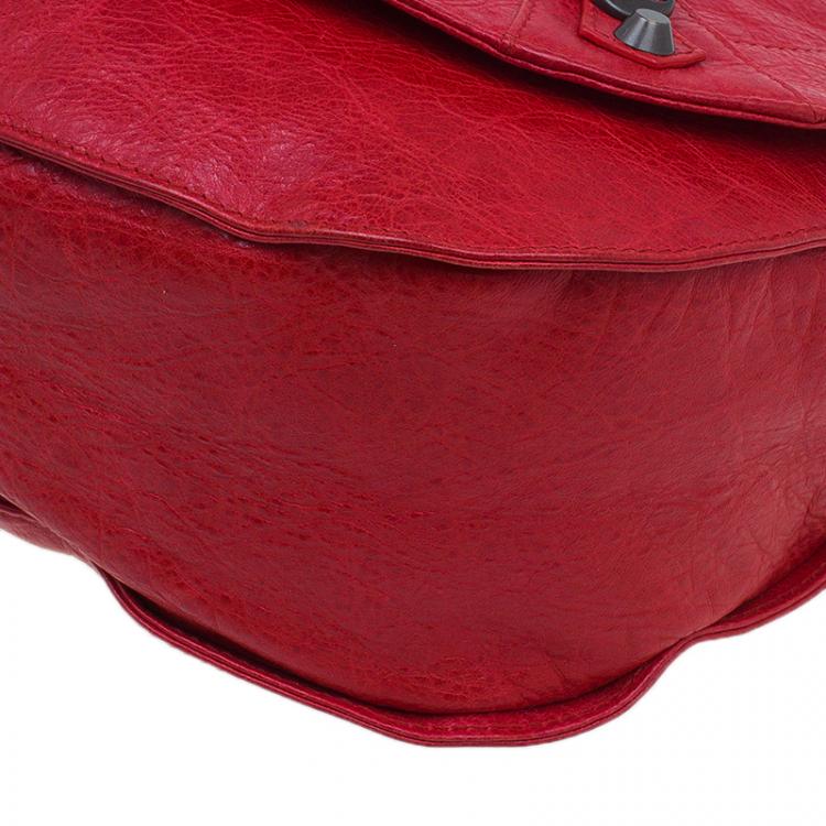 Pre Owned Balenciaga Red Lambskin Leather Folk Messenger Bag