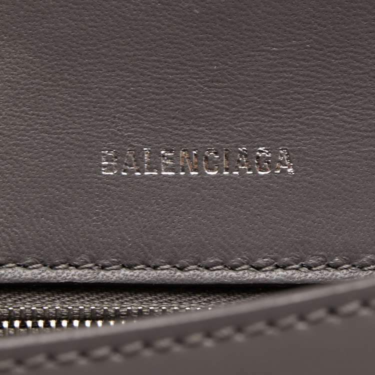 مملوكة مسبقًا Balenciaga Grey Leather Small Hourglass Top Handle Bag