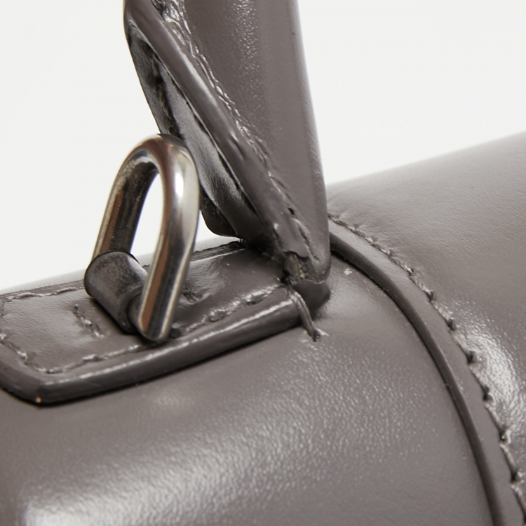 مملوكة مسبقًا Balenciaga Grey Leather Small Hourglass Top Handle Bag