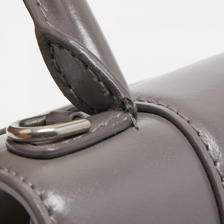 مملوكة مسبقًا Balenciaga Grey Leather Small Hourglass Top Handle Bag