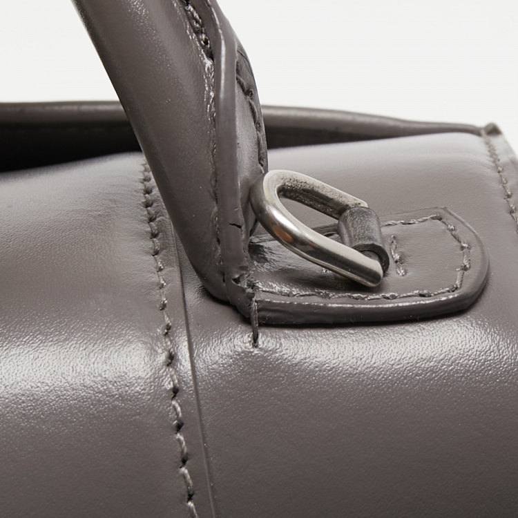 مملوكة مسبقًا Balenciaga Grey Leather Small Hourglass Top Handle Bag