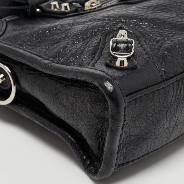 Pre Owned Balenciaga Black Leather Nano Classic City Bag