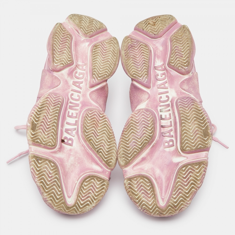 مملوكة مسبقًا Balenciaga Pink Faux Leather and Mesh Triple S Low Top Sneakers Size 39
