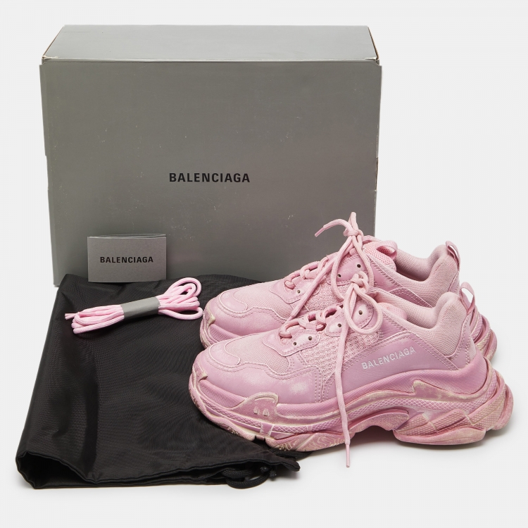مملوكة مسبقًا Balenciaga Pink Faux Leather and Mesh Triple S Low Top Sneakers Size 39