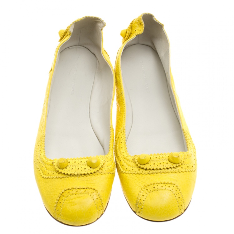 Pre Owned Balenciaga Yellow Brogue Leather Arena Ballet Flats Size 40.5