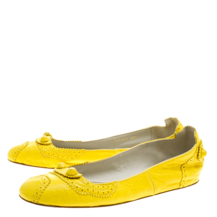 Pre Owned Balenciaga Yellow Brogue Leather Arena Ballet Flats Size 40.5