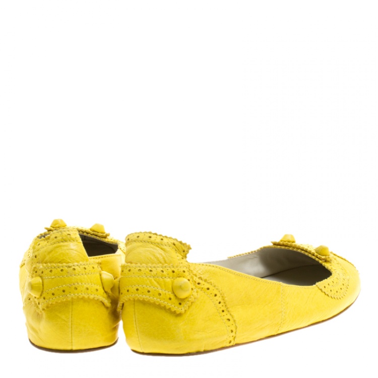 Pre Owned Balenciaga Yellow Brogue Leather Arena Ballet Flats Size 40.5