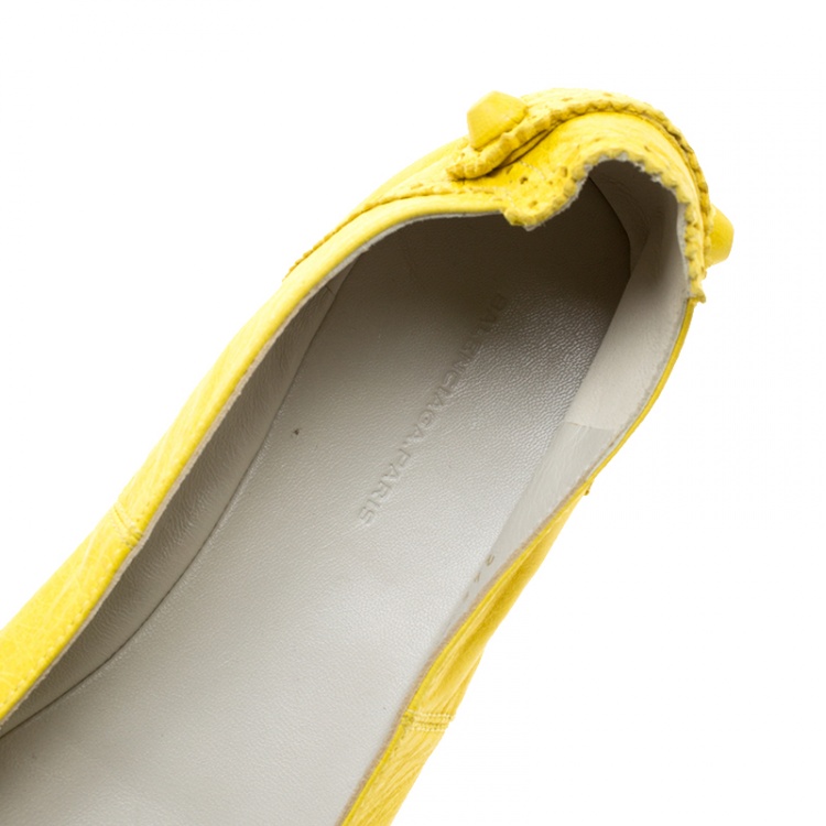 Pre Owned Balenciaga Yellow Brogue Leather Arena Ballet Flats Size 40.5