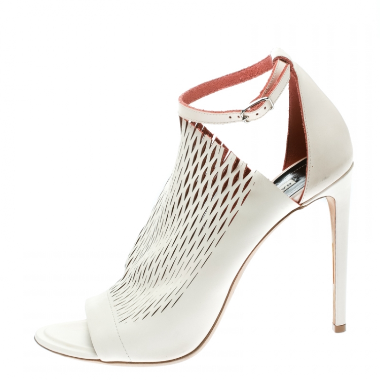 Pre Owned Balenciaga Blush Pink Laser Cut Leather Glove Sandals Size 41