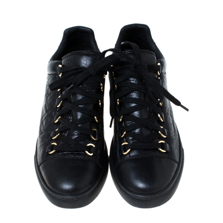 Pre Owned Balenciaga Black Crinkled Leather Arena Low Cut Sneakers Size 37