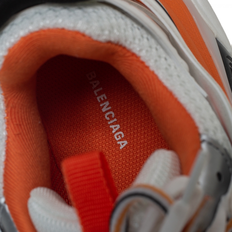 مملوكة مسبقًا Balenciaga White/Orange Rubber And Mesh Track Trainers Size 36