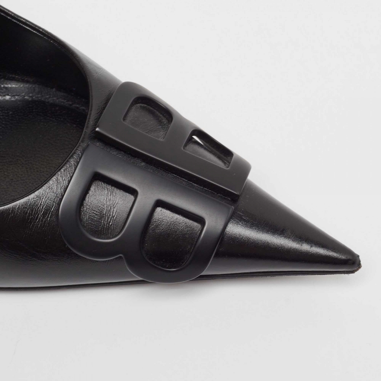 Pre Owned Balenciaga Black Leather BB Knife Pumps Size 38.5