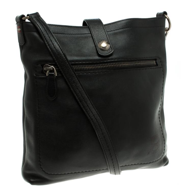 Pre Owned Bally Black Leather B Logo Crossbody Bag