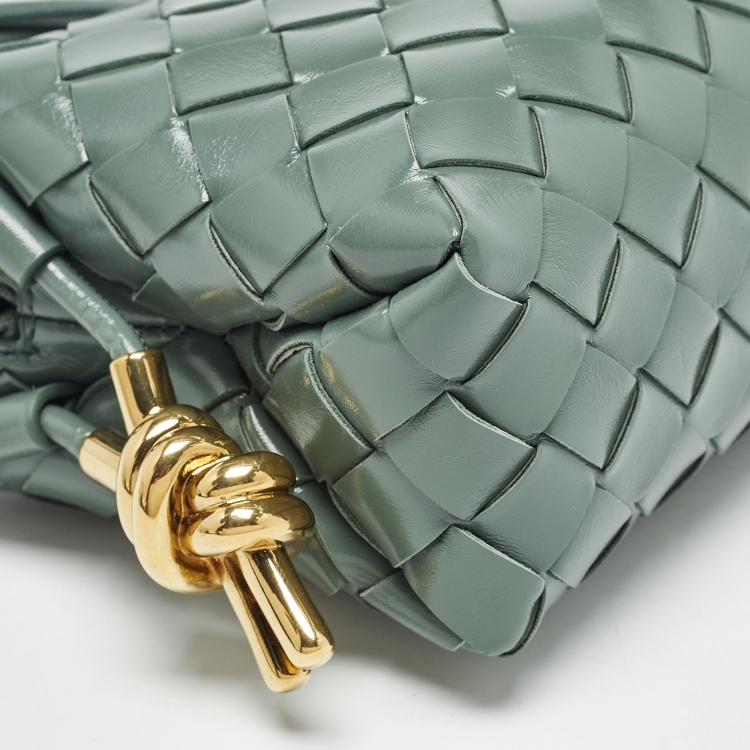 مملوكة مسبقًا Bottega Veneta Green Intrecciato Leather Mini Loop Crossbody Bag