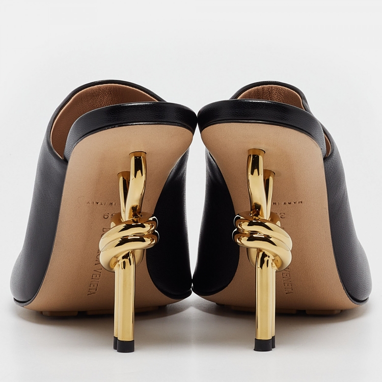 Pre Owned Bottega Veneta Black Leather Knot Mules Size 39