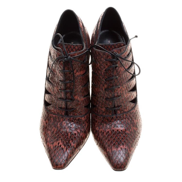 Pre Owned Bottega Veneta Burgundy Python Cutout Lace-Up Ankle Boots Size 37.5