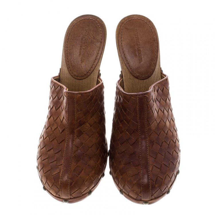 Pre Owned Bottega Veneta Brown Intrecciato Leather Wooden Platform Clogs Size 38