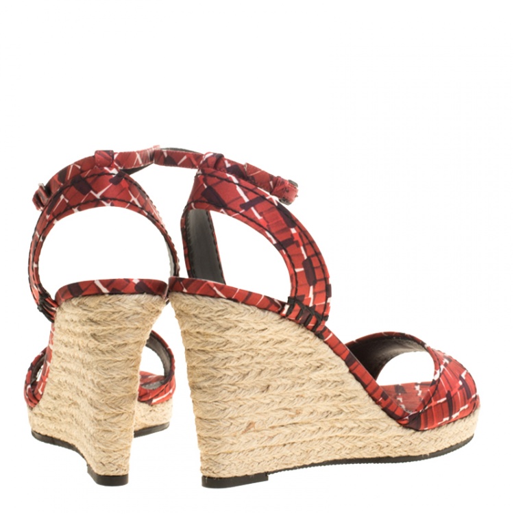 Pre Owned Bottega Veneta Red Printed Silk Ankle Strap Espadrille Wedge Sandals Size 39.5
