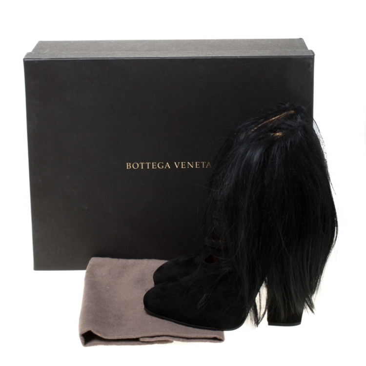 Pre Owned Bottega Veneta Black Suede and Fur Criss Cross Ankle Boots Size 36
