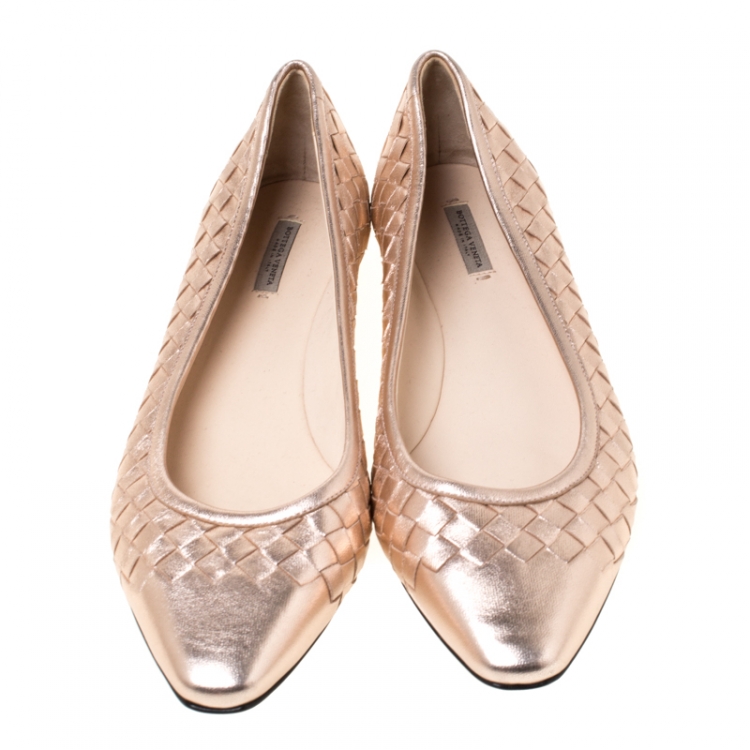 Pre Owned Bottega Veneta Metallic Rose Gold Intrecciato Leather Ballet Flats Size 37.5
