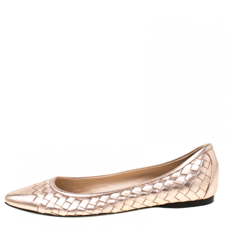 Pre Owned Bottega Veneta Metallic Rose Gold Intrecciato Leather Ballet Flats Size 37.5