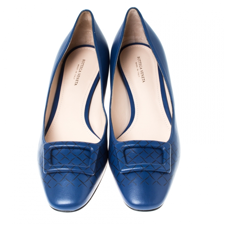 Pre Owned Bottega Veneta Blue Intrecciato Print Leather Buckle Details Flats Size 37.5