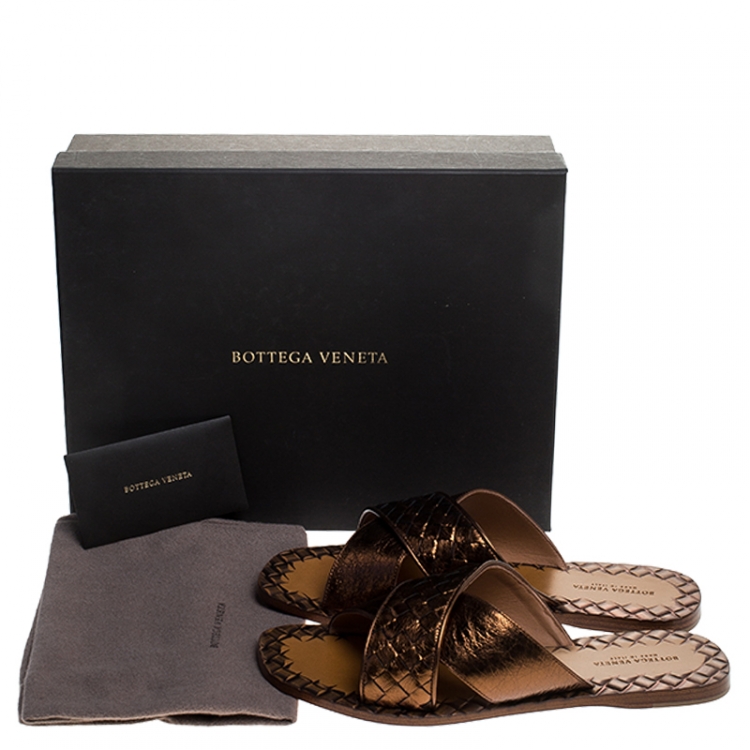 Pre Owned Bottega Veneta Bronze Metallic Intrecciato Crisscross Leather Flat Slides Size 37
