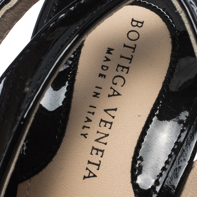 Pre Owned Bottega Veneta Black Patent Leather And Jute Intrecciato Wedge Ankle Wrap Peep Toe Sandals Size 37