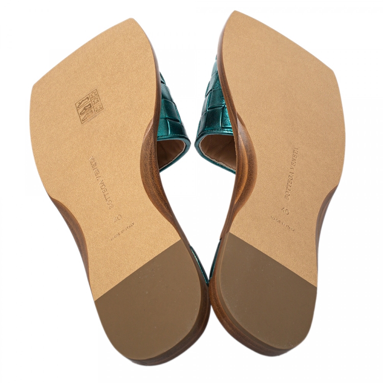 Pre Owned Bottega Veneta Metallic Blue Intrecciato Leather Flat Slides Size 40