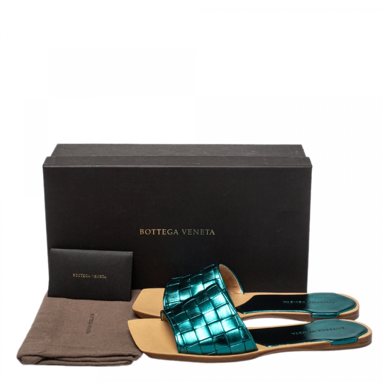 Pre Owned Bottega Veneta Metallic Blue Intrecciato Leather Flat Slides Size 40