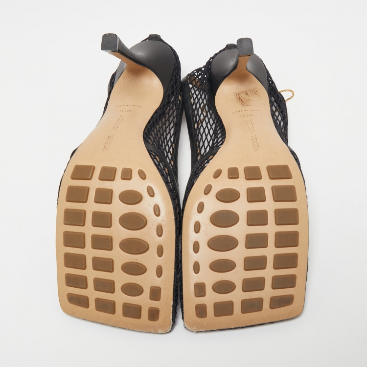 Pre Owned Bottega Veneta Black Mesh and Leather Trim Chain Detail Stretch Square -Toe Pumps Size 40.5
