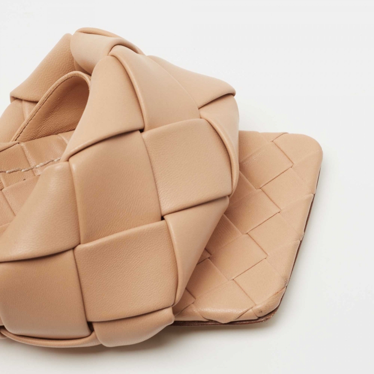 مملوكة مسبقًا Bottega Veneta Beige Intrecciato Leather Lido Slide Sandals Size 39