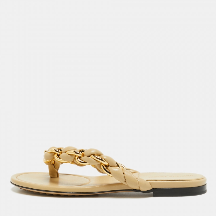 Pre Owned Bottega Veneta Beige Leather Dot Thong Flats Size 38