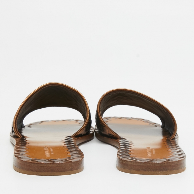 Pre Owned Bottega Veneta Metallic Bronze Leather Intrecciato Slide Flats Size 36.5