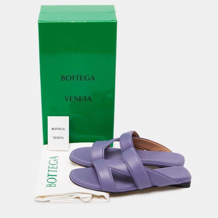 Pre Owned Bottega Veneta Lavender Leather The Band Flat Slides Size 38