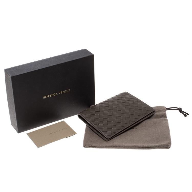 Pre Owned Bottega Veneta Grey Intrecciato Leather Passport Holder 