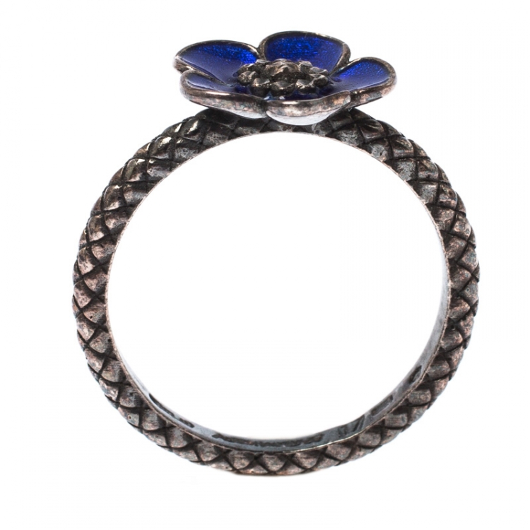 Pre Owned Bottega Veneta Blue Enamel Silver Flower Ring Size 57