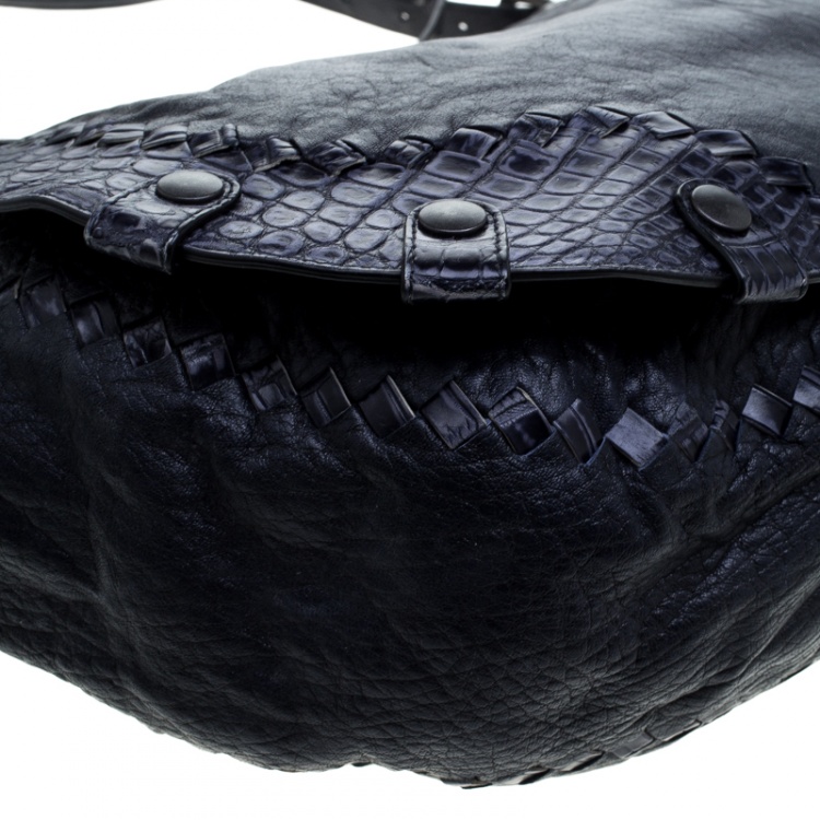Pre Owned Bottega Veneta Dark Blue Leather and Intrecciato Crocodile Trims Messenger Bag