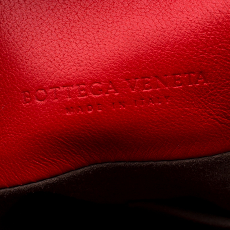 Pre Owned Bottega Veneta Red Intrecciato Leather Drawstring Bucket Bag
